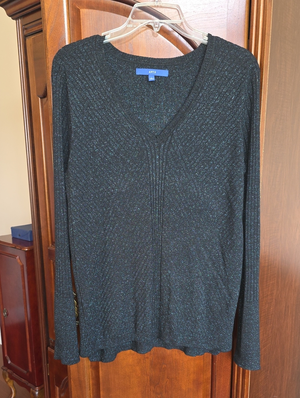 Apt. 9 Navy Metallic V-Neck Sweater Lg